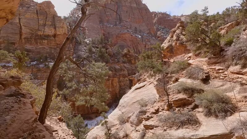 Photography and Social Sharing - Canyon Overlook Trail 