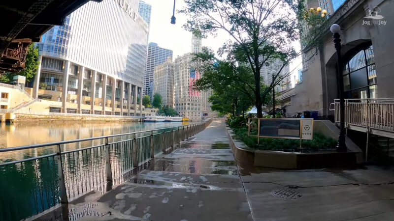 Chicago street running trail