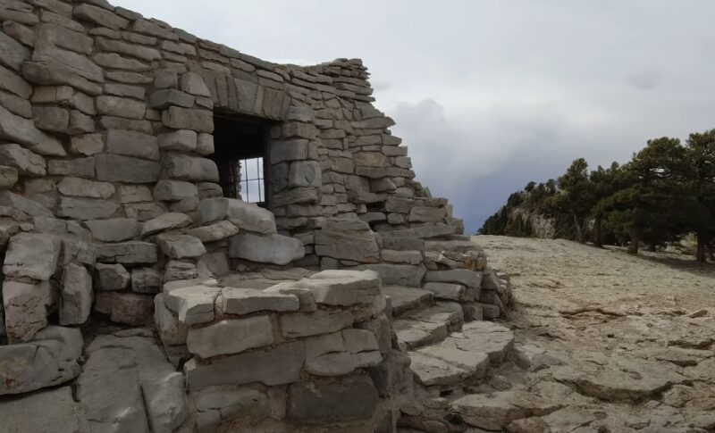 Sandia Mountains nature walks